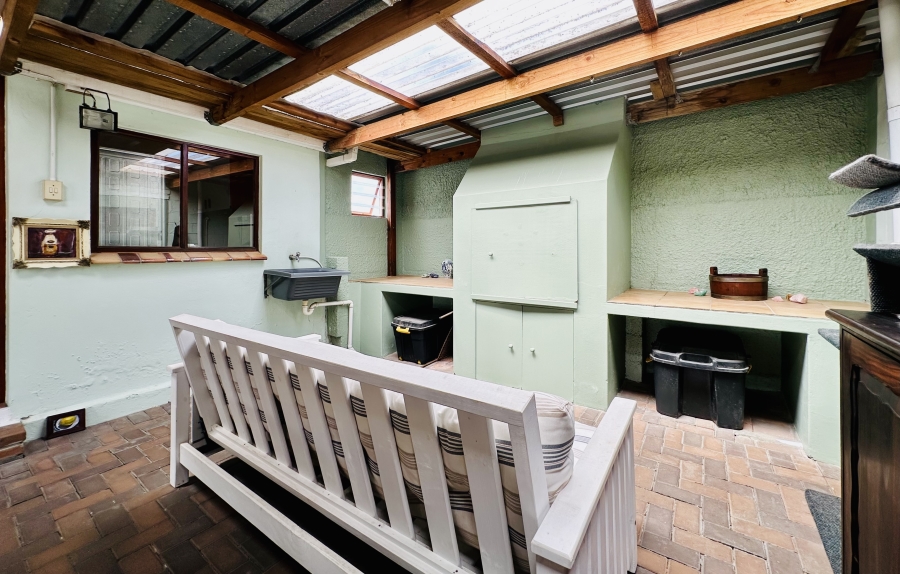 3 Bedroom Property for Sale in Westcliff Western Cape